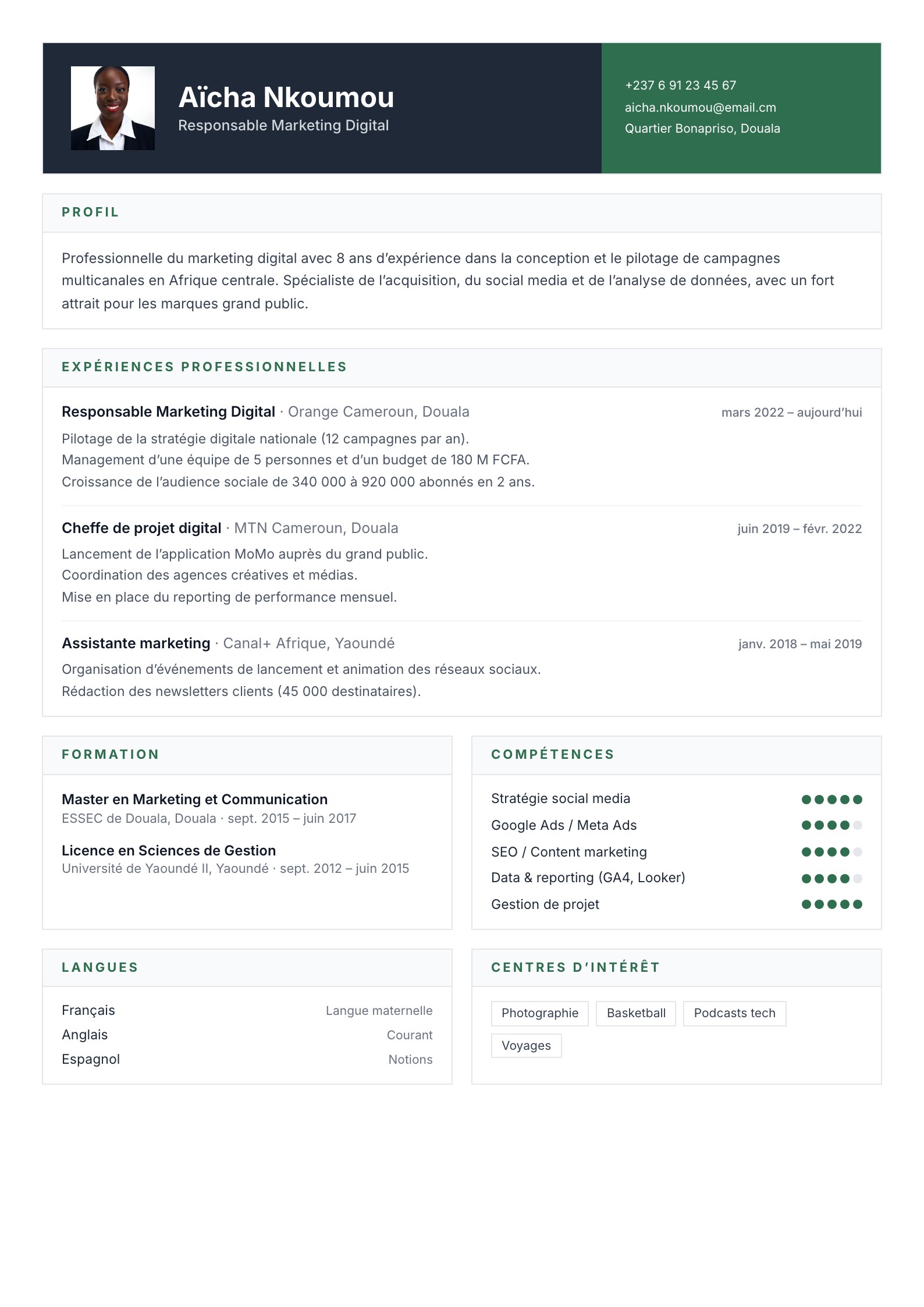 Exemple de CV Maroua, modèle sobre à remplir en ligne au Cameroun