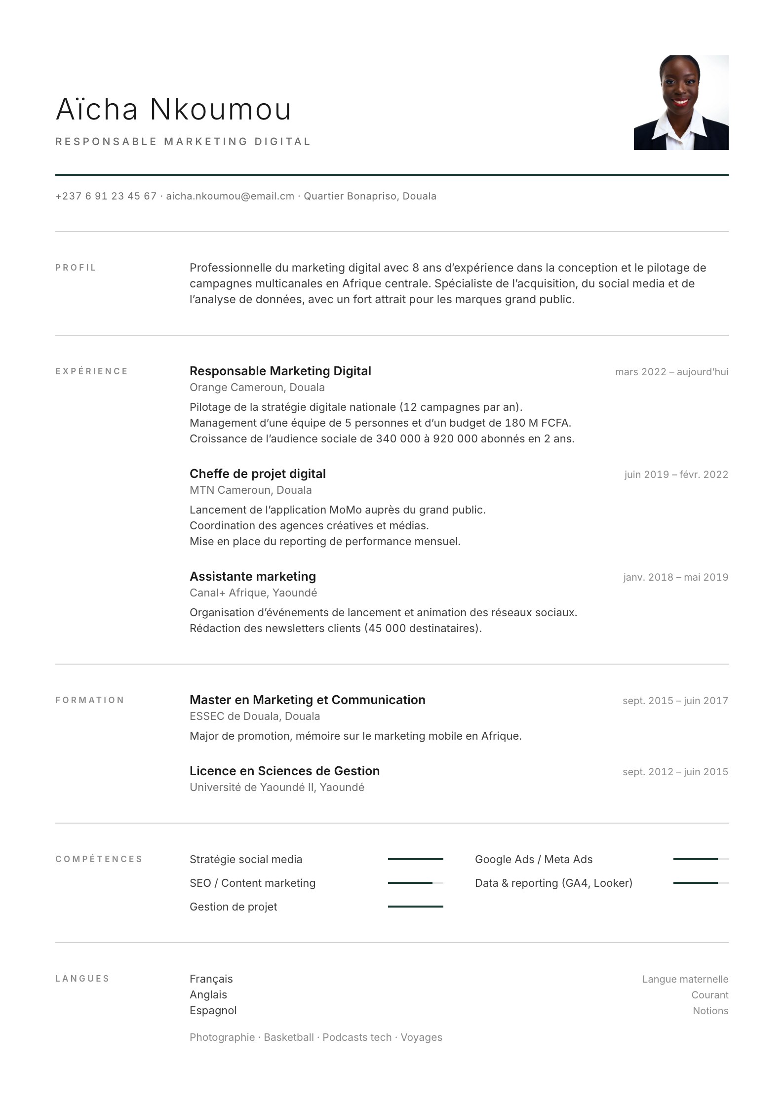 Exemple de CV Penja, modèle sobre à remplir en ligne au Cameroun